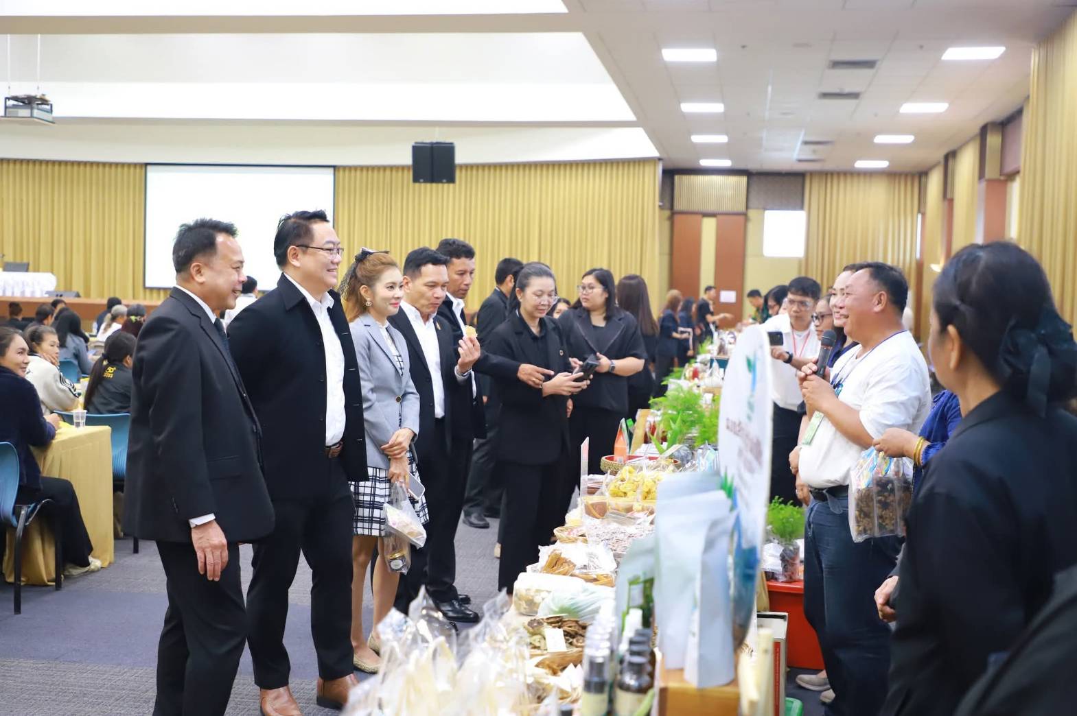 title - โครงการสัมมนาเชิงปฏิบัติการ หลักสูตร การเพิ่มประสิทธิภาพการผลิตสินค้าเกษตรชีวภาพในเขตปฏิรูปที่ดิน